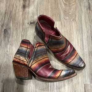 Ariat Dixon - size 8.